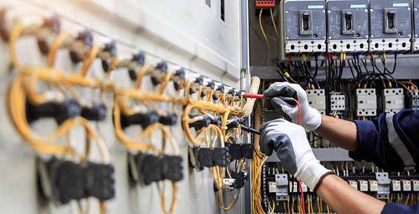 Professional Electrician technician working in East Norwich, NY